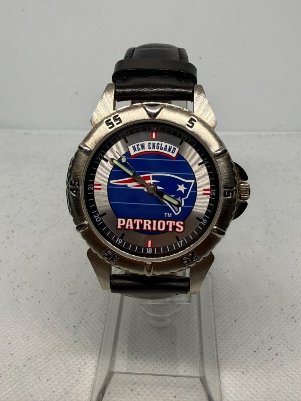 Fossil New England Patriots NFL 1995 Vintage Mens Leather Watch Steel 40mm